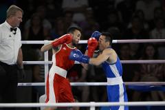 Billal Bennama offre sa 3e médaille à la boxe française. (S. Mantey/L'Équipe)