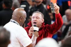 Conor McGregor le 9 juin dernier lors des finales NBA. (Kyle Terada/USA TODAY SPORTS/PRESSE SPORTS/Presse Sports)