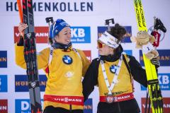 Franziska Preuss et Lou Jeanmonnot sur le podium de la dernière course de la saison.  (K. Voigt/Presse Sports)