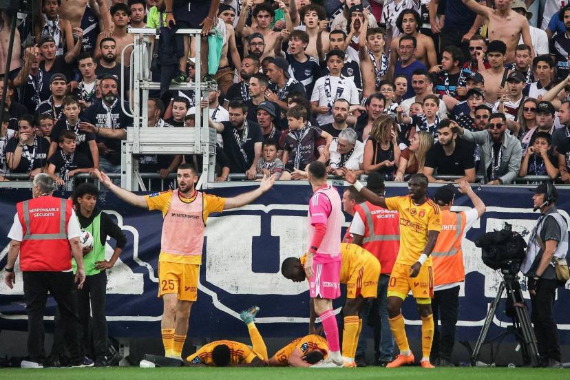 Le match entre Bordeaux et Rodez n'a pu aller à son terme le 2 juin. (Thibaud Moritz/AFP)