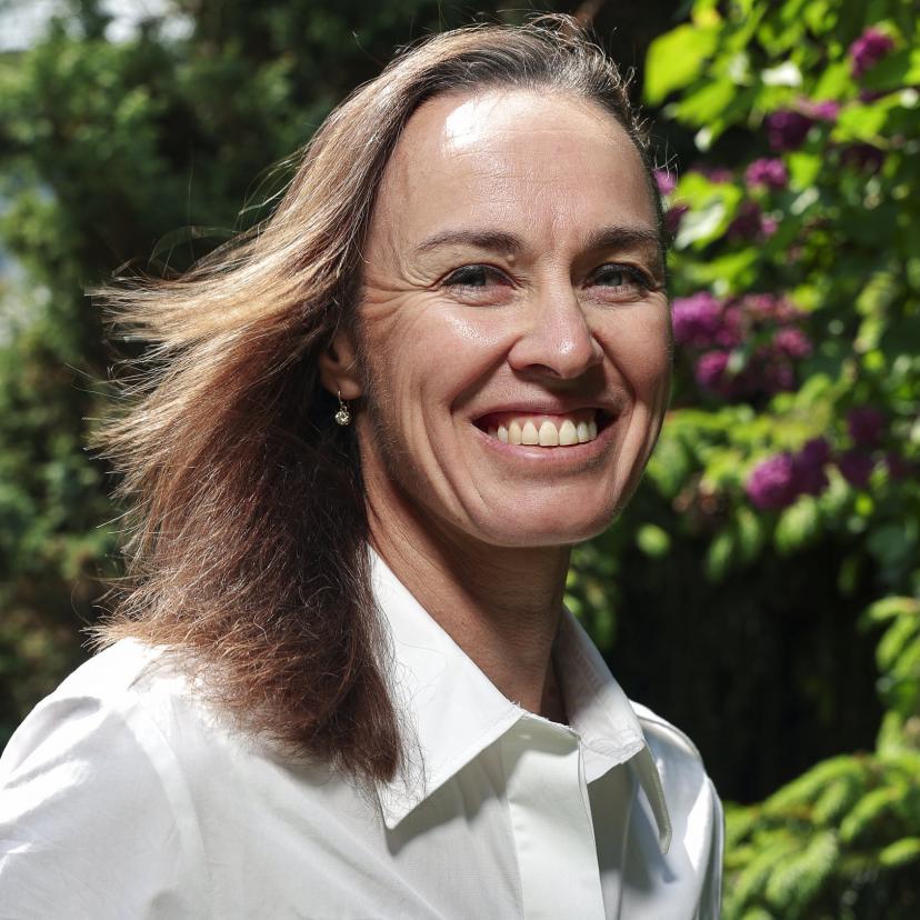 Martina Hingis, le 14 mai chez elle, en Suisse. (S. Boué/L'Équipe)