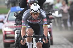 Mathieu Van der Poel lors de Paris-Roubaix dimanche. (B. Papon/L'Équipe)