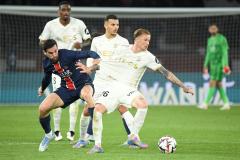Melvin Bard au duel avec Fabian Ruiz lors de PSG-Nice (1-3), le 25 avril en Ligue 1. (Jean-Baptiste Autissier/L'Équipe)