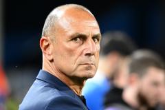 Pour son troisième match à la tête de Caen, Michel Der Zakarian a concédé sa première défaite contre Laval (0-1). (P. Lahalle/L'Équipe)